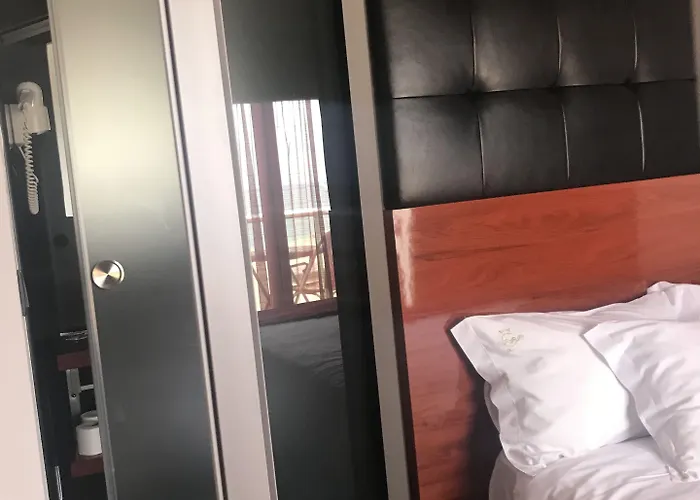 Oceano מלון נאזרה